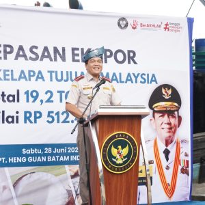 Karantina Kepri Sertifikasi Ekspor 19,2 Ton Daging Kelapa