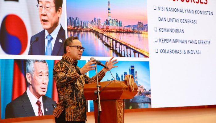 Wamendagri Bima Ingatkan Pentingnya ‘Membaca Tanda’ untuk Hadapi Gelombang Besar Zaman