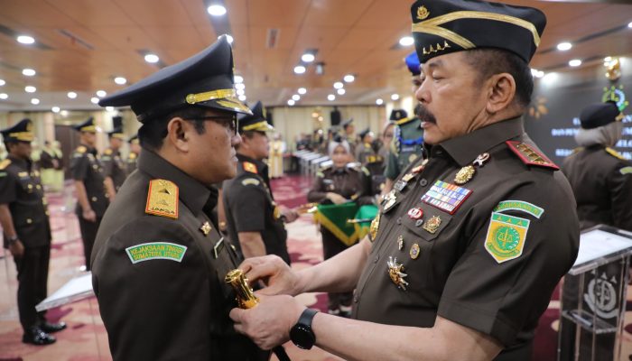 Jaksa Agung Lantik Rudy Irmawan Sebagai Kajati Maluku