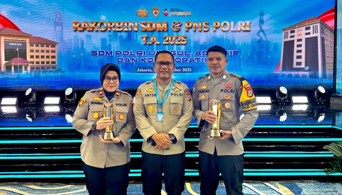 Prestasi Membanggakan! Dua Personel Polda Sulteng Raih Penghargaan Hoegeng Corner 2025