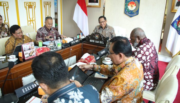 Mendagri Tegaskan Peran KEPP Otsus Papua dalam Penguatan Sinkronisasi dan Pengawasan Program Pembangunan