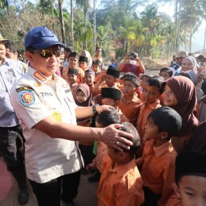 Kasatgas Tito Karnavian Pastikan Pemulihan Sekolah Pascabencana di Tapanuli Tengah