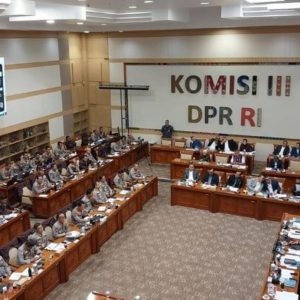Sukses Amankan Nataru, Kapolri Paparkan Capaian Polri Sepanjang 2025 di Komisi III DPR RI