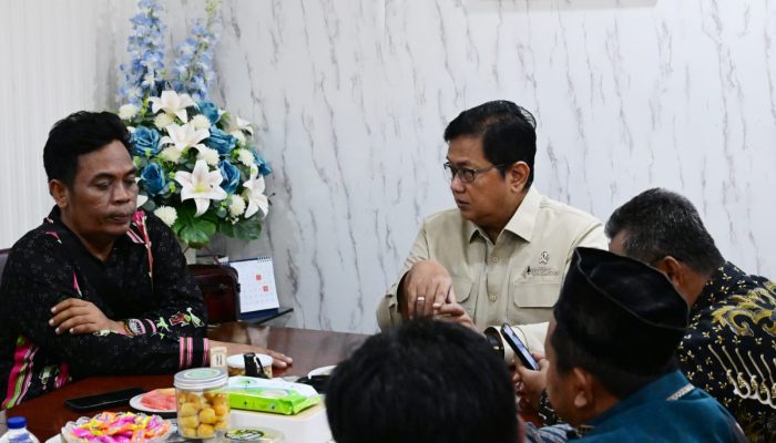 Terima Kepala Desa, Wamen Viva Yoga: Pemberdayaan Desa Merealisasi Asta Cita Masyarakat Sejahtera