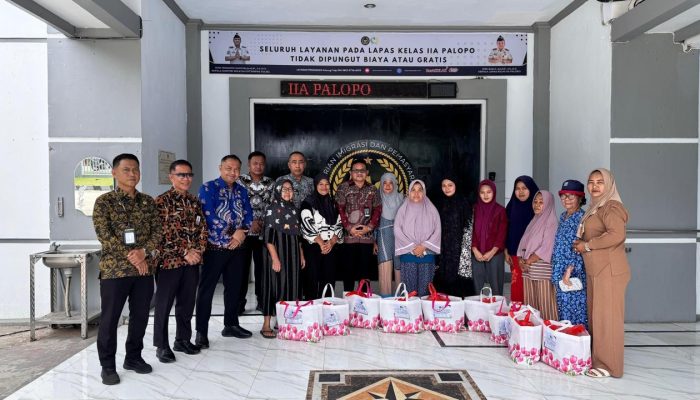 Lapas Kelas IIA Palopo Salurkan Bantuan Sosial kepada Warga Sekitar