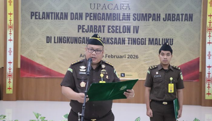 Pelantikan dan Pengambilan Sumpah Jabatan Esselon IV di Lingkungan Kejaksaan Tinggi Maluku
