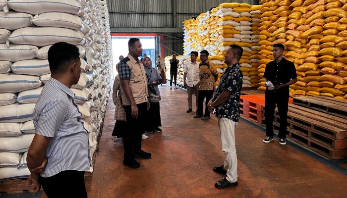 Sambangi Bulog Olaya Parigi Moutong, Satgas Bareskrim Polri Pastikan Stok Beras Cukup