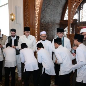 Silaturahmi ke Ponpes Ustadz Adi Hidayat, Menko AHY dan Mentrans Iftitah Kompak Perkuat SDM Unggul