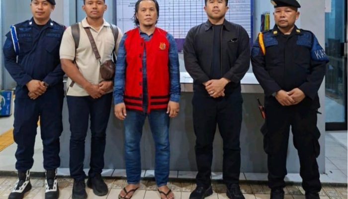 Kejari Kepulauan Aru Tetapkan SUPARDI ARIFIN alias Fajar sebagai Tersangka Korupsi Proyek Perpustakaan Rp9,3 Miliar