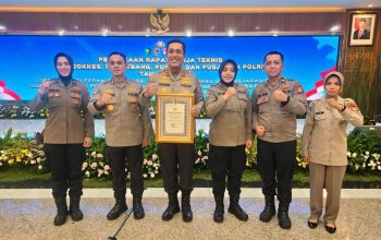 Kapolda Sulsel Terima Penghargaan IKPA T.A 2025 Peringkat I dari Kapolri