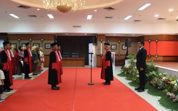 Pengadilan Tinggi Jakarta Gelar Wisuda Purnabakti dan Pelepasan Hakim Tinggi