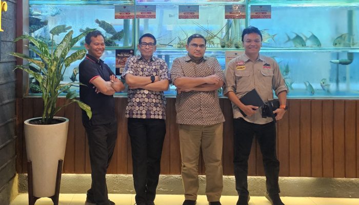 Presidium Postidar Kecam Keras Amien Rais Terkait Sekkab Teddy Indra Wijaya