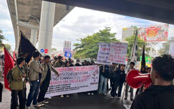 Aliansi Mahasiswa Wira Bhakti Menggugat: Pendidikan Jadi Komoditas, Buruh Kian Tertindas
