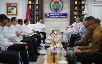 Gandeng Peradiprof, Mendes Ingin Kades Paham Hukum