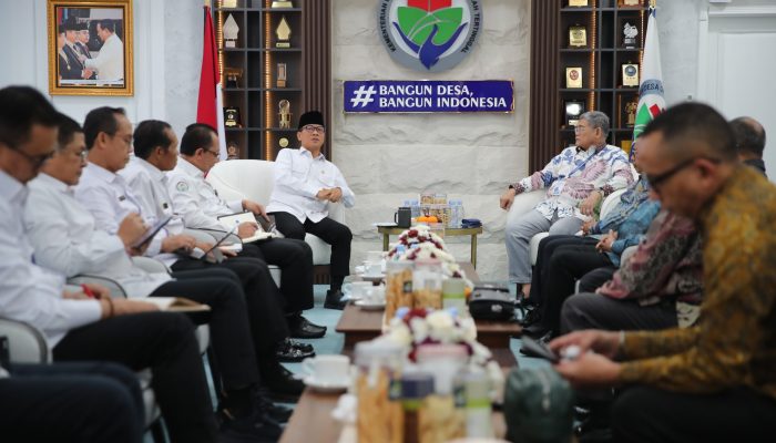 Gandeng Peradiprof, Mendes Ingin Kades Paham Hukum