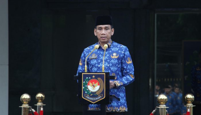 Peringatan Hardiknas 2026: Wamendagri Wiyagus Tekankan Tiga Fondasi Strategis Pendidikan Bermutu